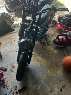 Eskute Electric Dirt Bike