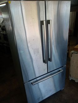 Bosch stainless steel french door refrigerator - Fee delivery