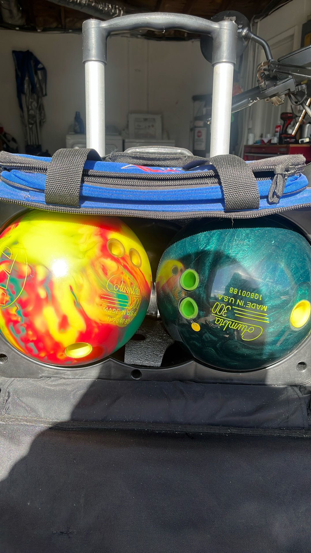 Columbia Bowlingballs Asking 20-40 A Piece