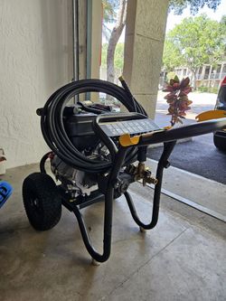 DEWALT Gas Pressure Washer 4400 Psi 4.0 GSM