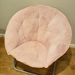 A Set of 2 Pink Oversized Saucer Chairs 