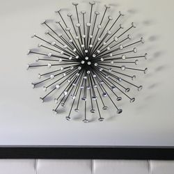 Black Metal Starburst 32 Inches