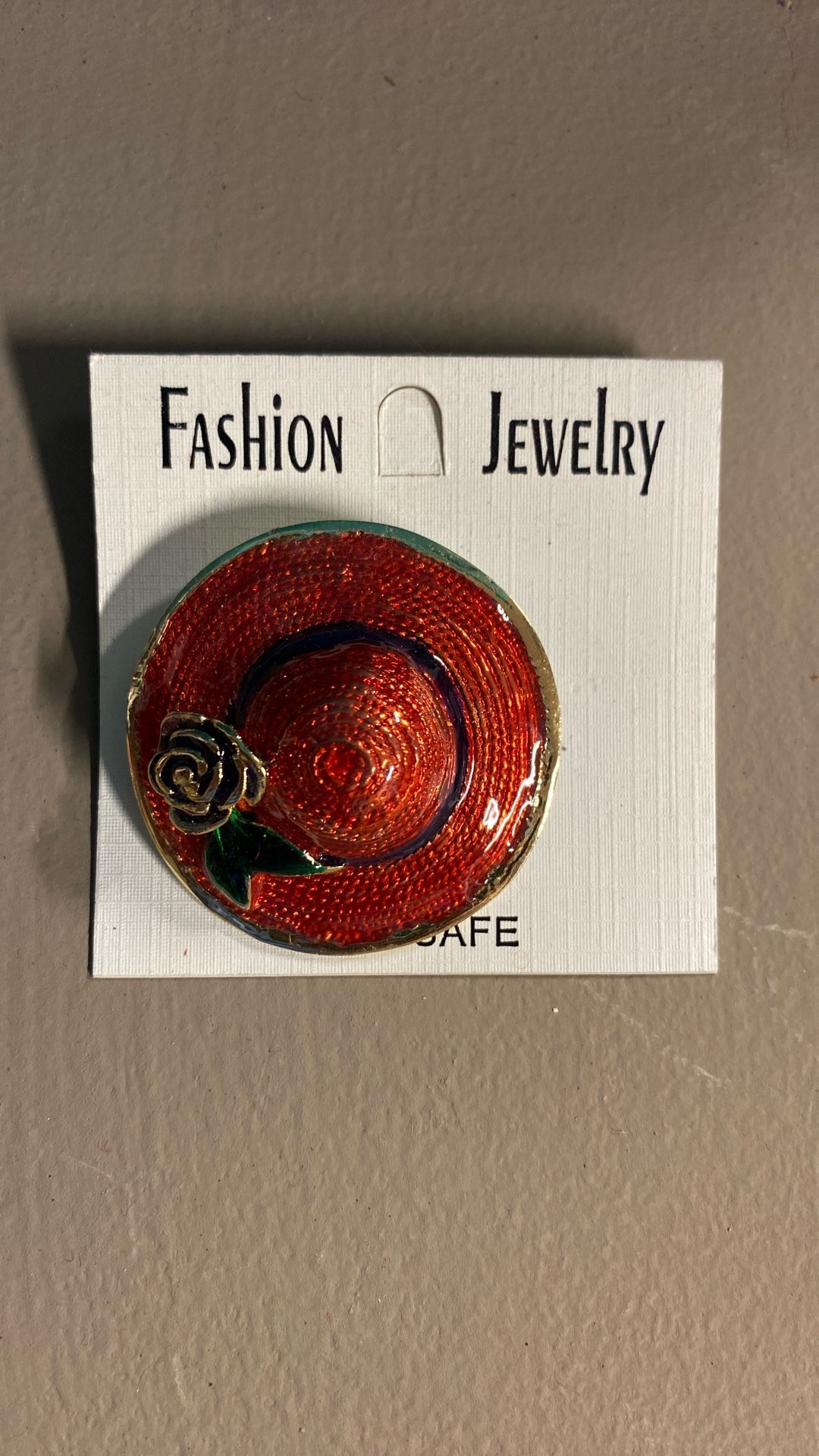 Red hat Pin