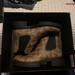 COACH BOOTS 