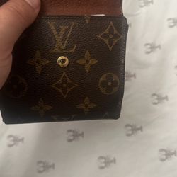 Louis Vuitton Vintage Long Wallet – Closet Connection Resale