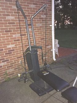 Exercise equipment golds gym