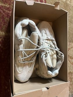 Yeezys 500 Sneakers — Almost New!