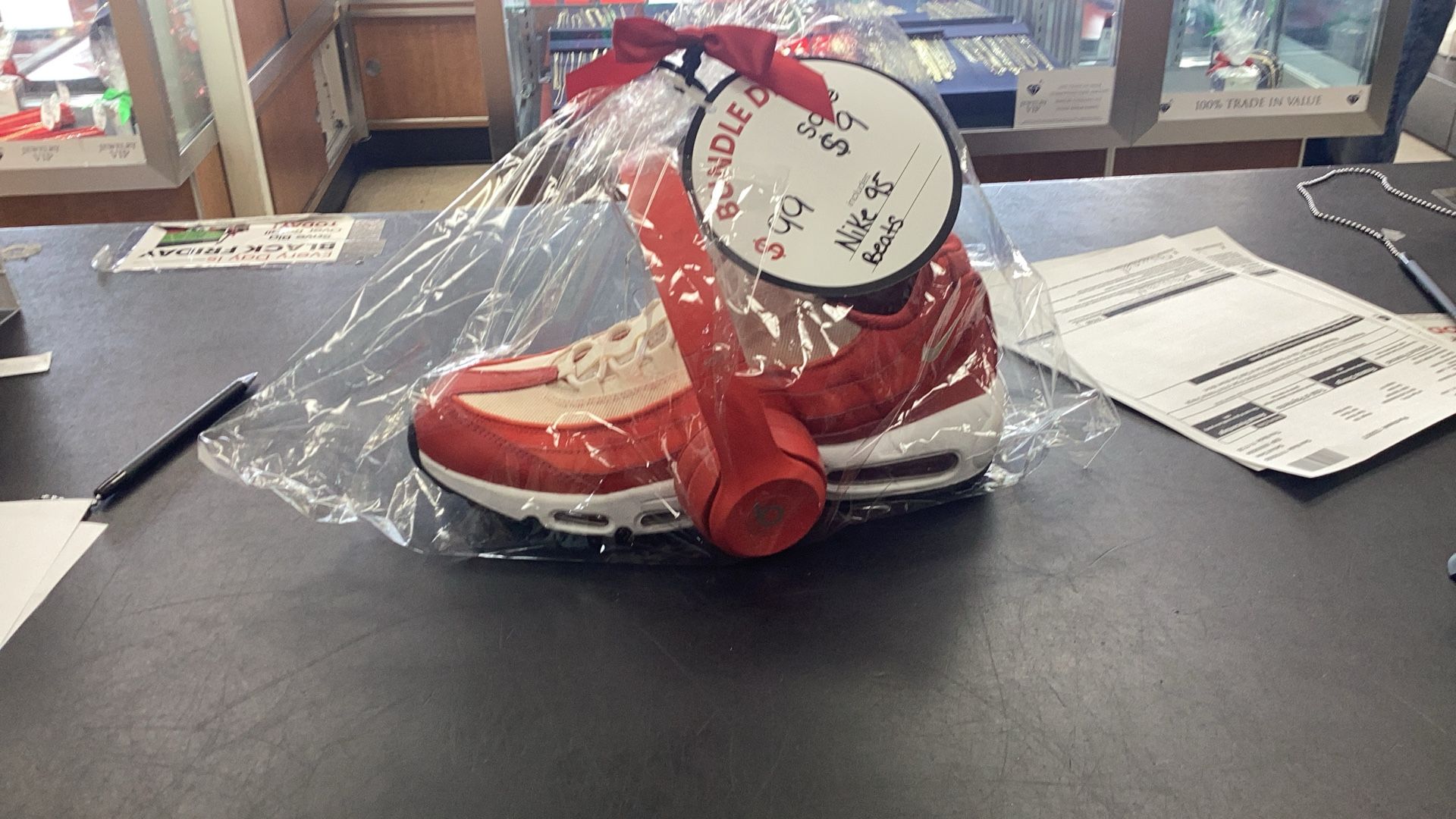 Nike 95s & Beats Studio Holiday Bundle