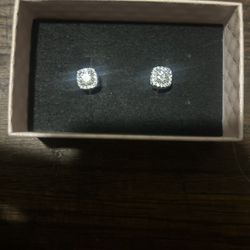 Diamond Earrings 