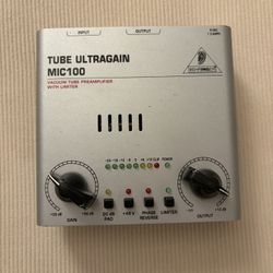 Behringer Tube Ultragain MIC100 Vacuum Tube Preamplifier