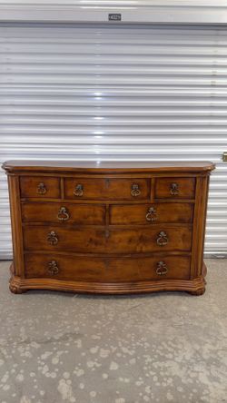 CENTURY FURNITURE 'VENICE COLLECTION' 7 Drawers DRESSER.