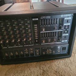 YAMAHA CONSOLE FOR MUSIC EQUIPMENT VERY GOOD CONDITION 