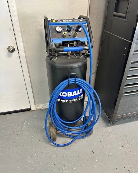 Kolbolt Air Compressor With Tools