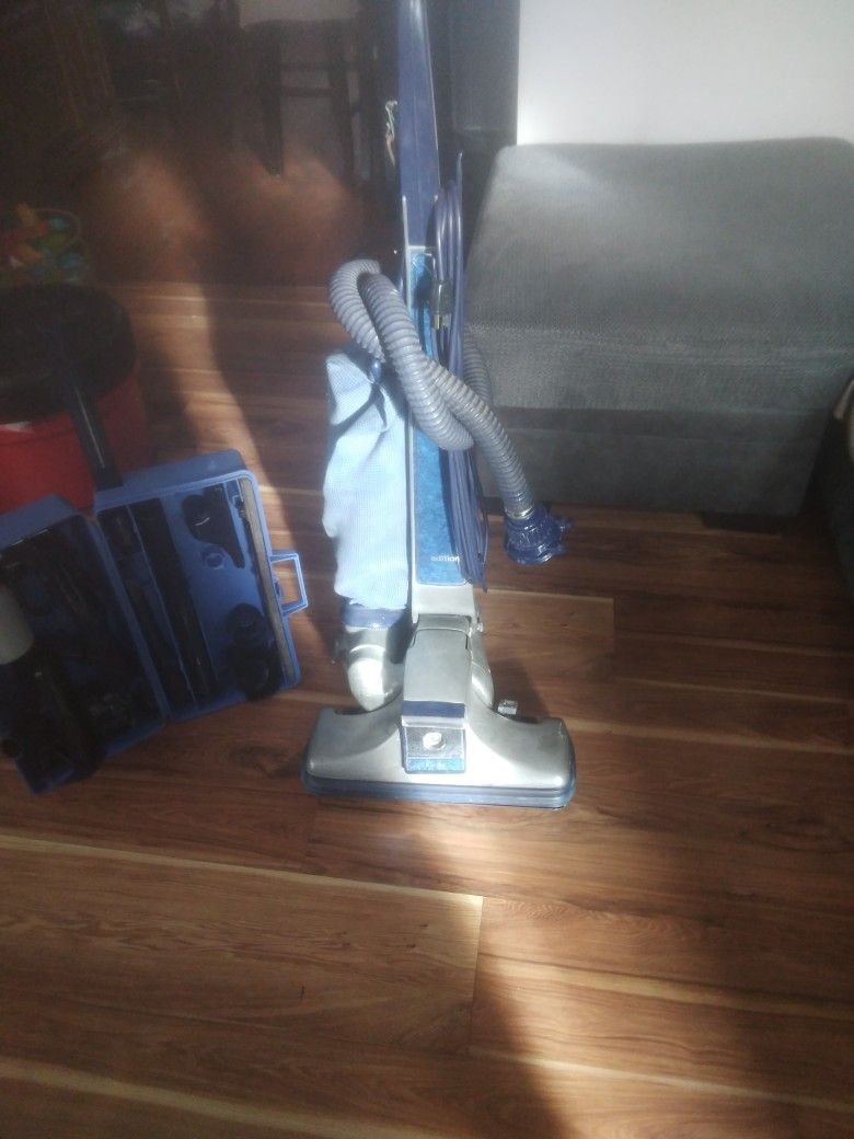 KIRBY'. VACUUM. Com's. WITH. cleaning. TOOLS