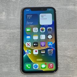 Apple IPhone 13 With otter box (Unlocked)