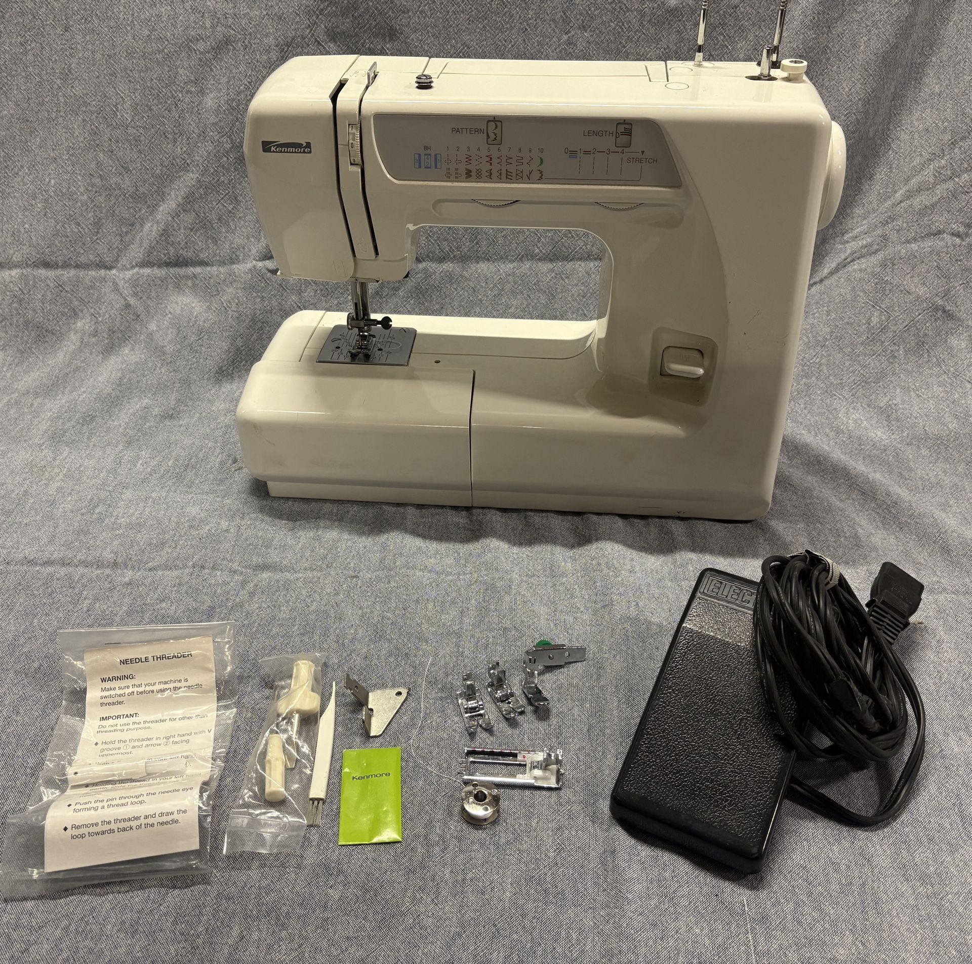 Kenmore 385 Sewing Machine