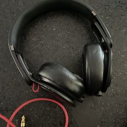Beats By Dre Headphones 