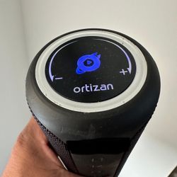 40w Bluetooth Speakers (2 Available) READ DESCRIPTION 