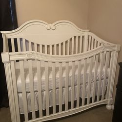 Disney 4 in 1 Crib