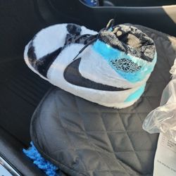 New Jordan Hi Top Slippers  Sz 36-46 Awsome