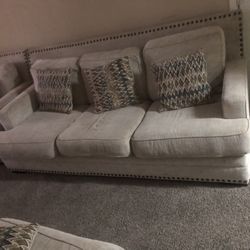 4 Pieces  Sectional  . Must Pick Up This Weekend 