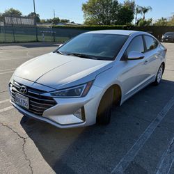 Hyundai Elantra 2019