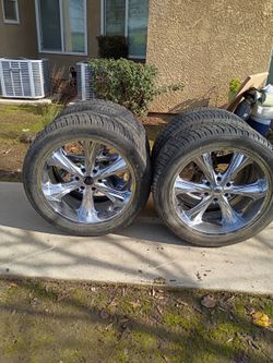 22” Chrome Rims & Tires – Clean Set, Great Tread