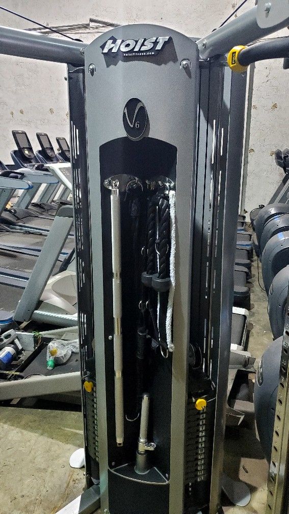 Hoist V6 Personal Pulley Gym Functional Trainer for Sale in Pompano