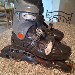 Roller Blades  Woman Size 7