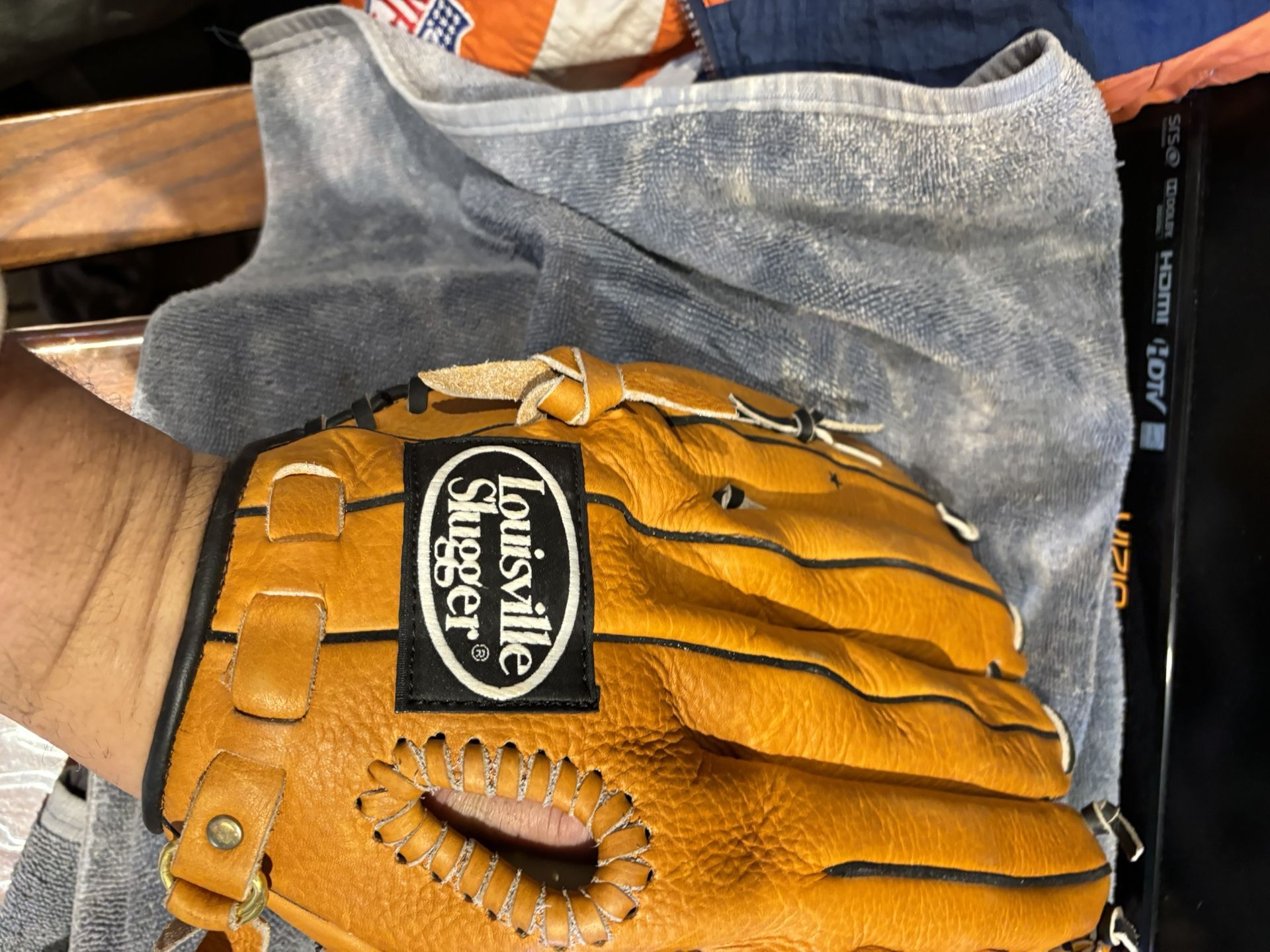 Baseball Glove Louisville Slugger  #Lf1300 