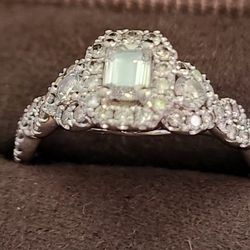 7/8 Carot Natural Diamond 14k White Gold Ring 