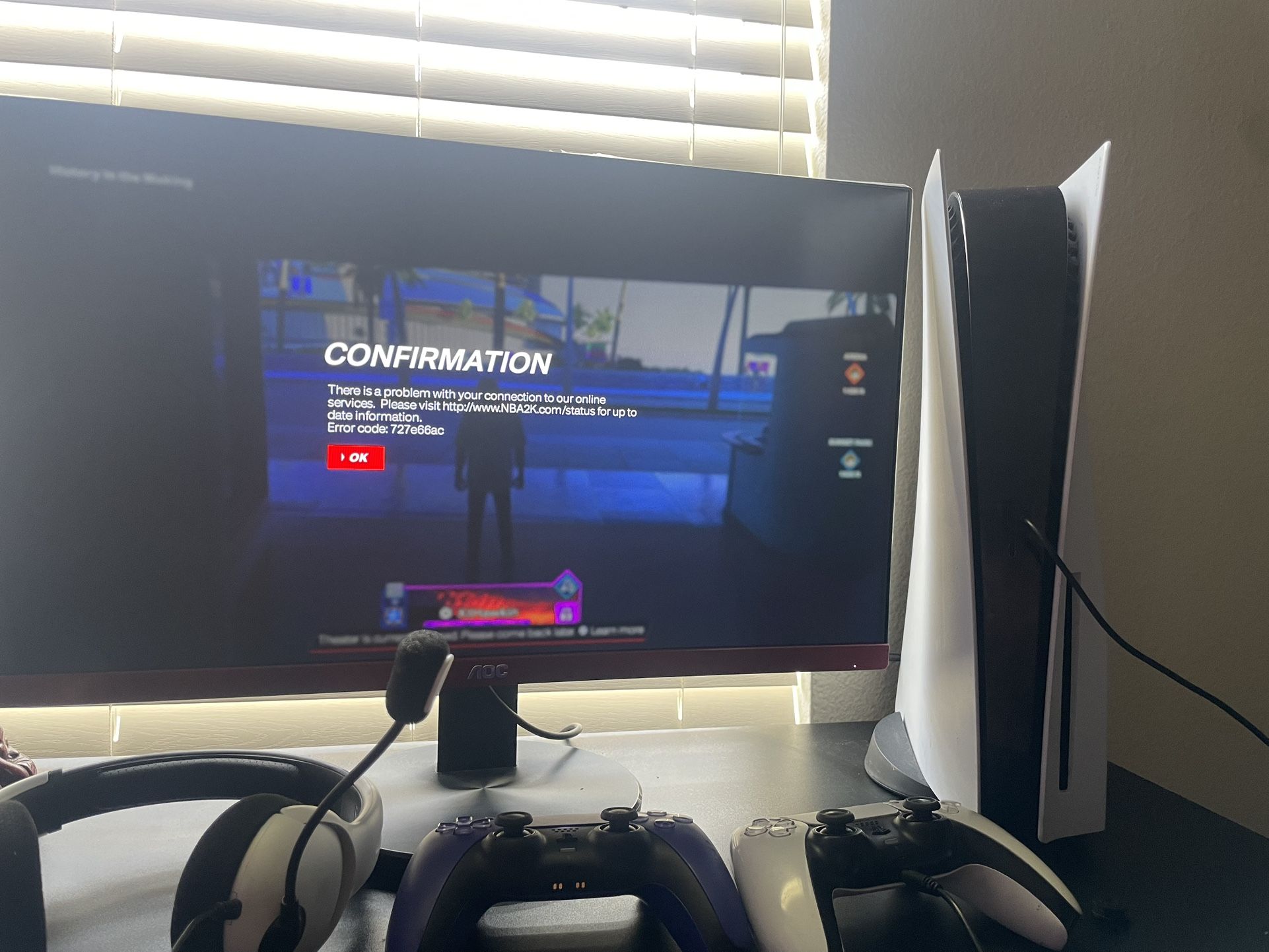 Ps5 Disc With Monitor And 2 Controllers 