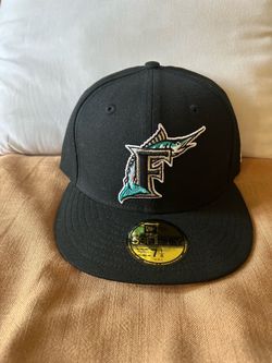 Fitted hat