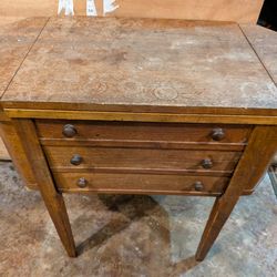 Small Sewing Table with side pockets