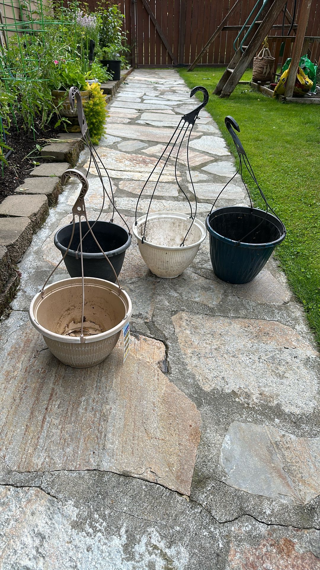 Flower pot