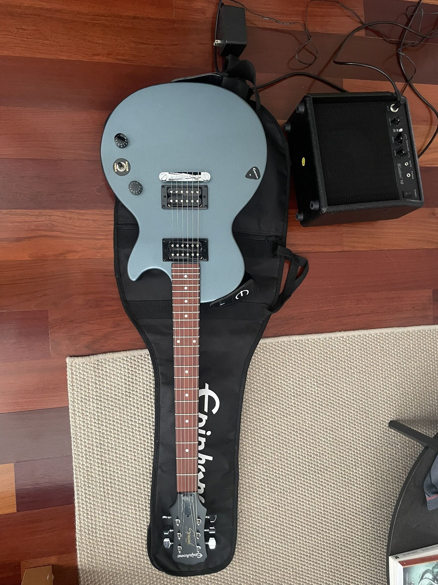 Epiphone electric guitar starter kit