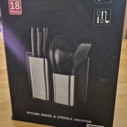 18 Piece Kitchen Knives & Utensils