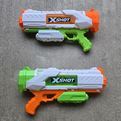 Pair of Zuru X-Shot Water Gun Blasters - Fast Refill!
