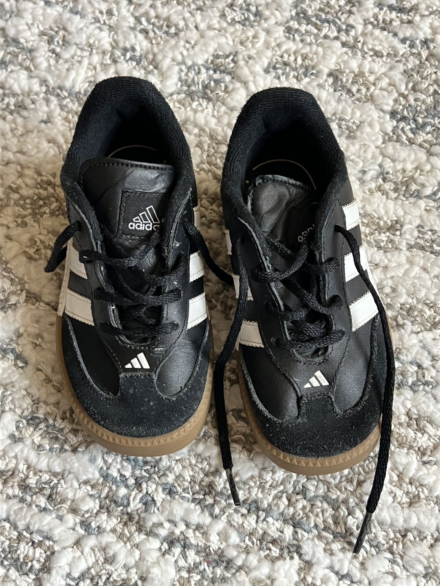 Toddler Adidas Size 9.5