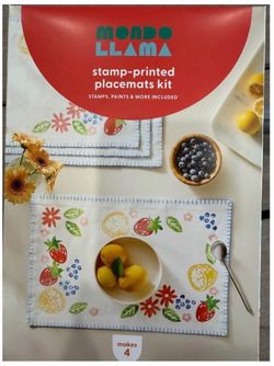 NIB: Mondo Llama Stamp Printed Placemats Kit Makes 4, Stamps, Paint, String
