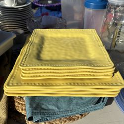 Tommy Bahama Plate Set