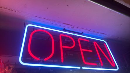 Glass tube open neon sign