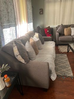 Grey sofa & loveseat set (almost brand new, cleaned)