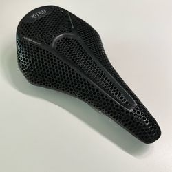 Fizik Vento Argo R3 Adaptive, 140mm 3D Printed Short-Nose Bike Saddle