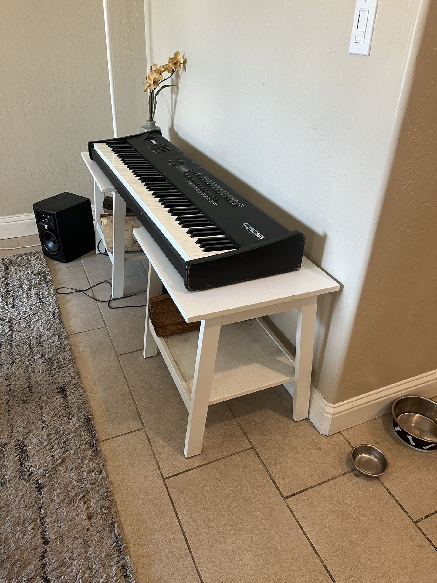 End Tables/Side Tables White