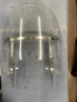 Harley Davidson OEM Detachable windshield #57994-94 FLHR Road King 1(contact info removed)