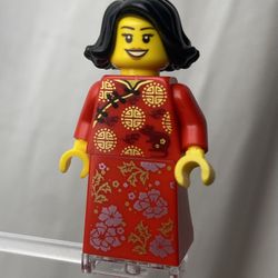 LEGO Minifigure hol138 Mother Chinese New Years Eve Dinner 2019 Holiday (Rare Collectors Item!)
