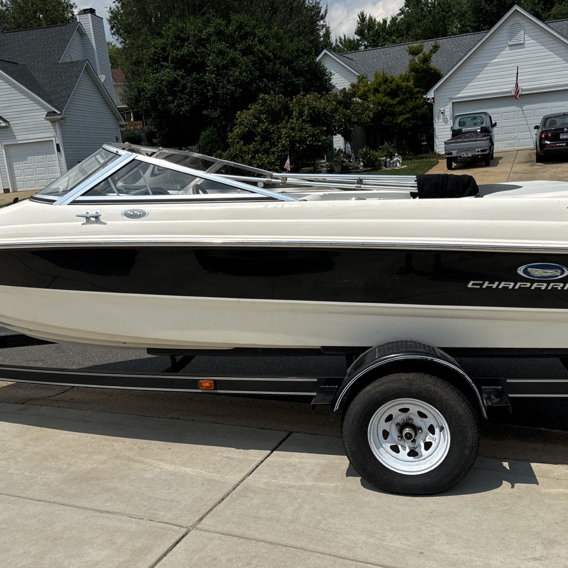 2005 18’ Chaparral 180 SSI