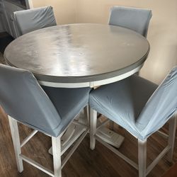 Dining Room Table 