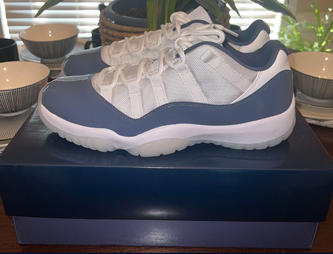Air Jordan 11 Retro Low